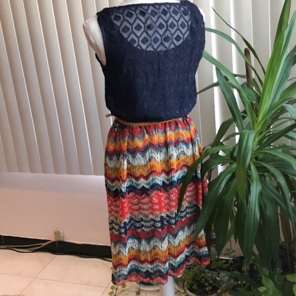 NWOT beautiful dress - Picture 3 of 6